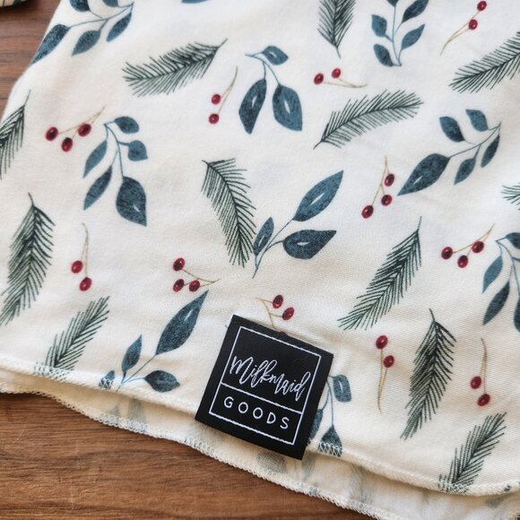 Milkmaid Goods Newborn Bundle, Swaddle, Bow and Knotted Gown - Picture 2 of 3